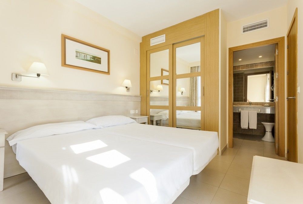 Aparthotel Ilunion Sancti Petri Novo Sancti Petri Kültér fotó